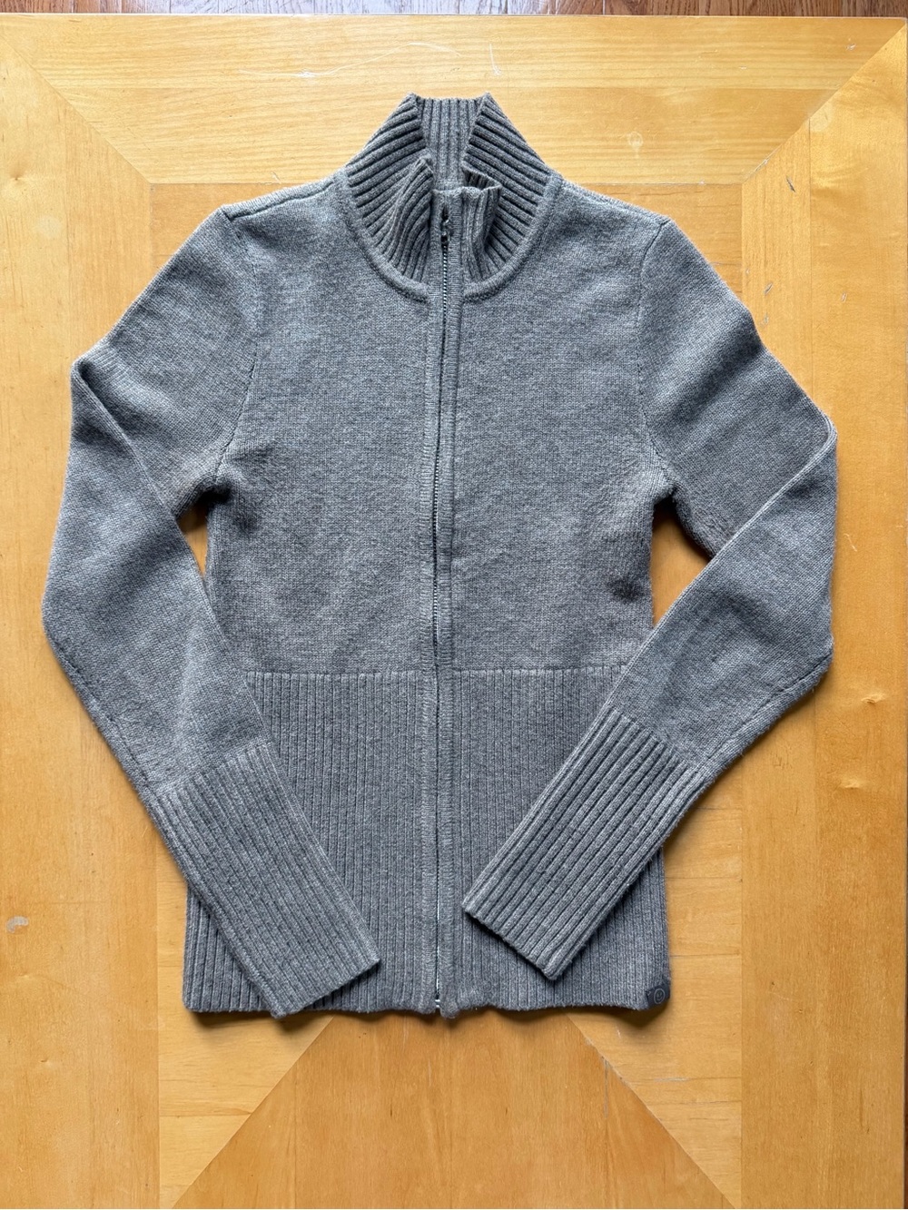 Y2K 2000s Preppy Sporty Gilly Hicks Blue Fitted Zip-Up Sweater Zipper